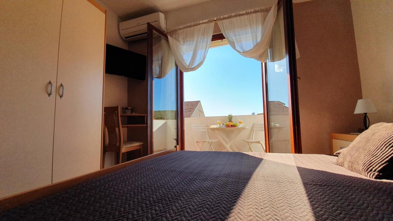 Apartments Sime Sukošan Dış mekan fotoğraf